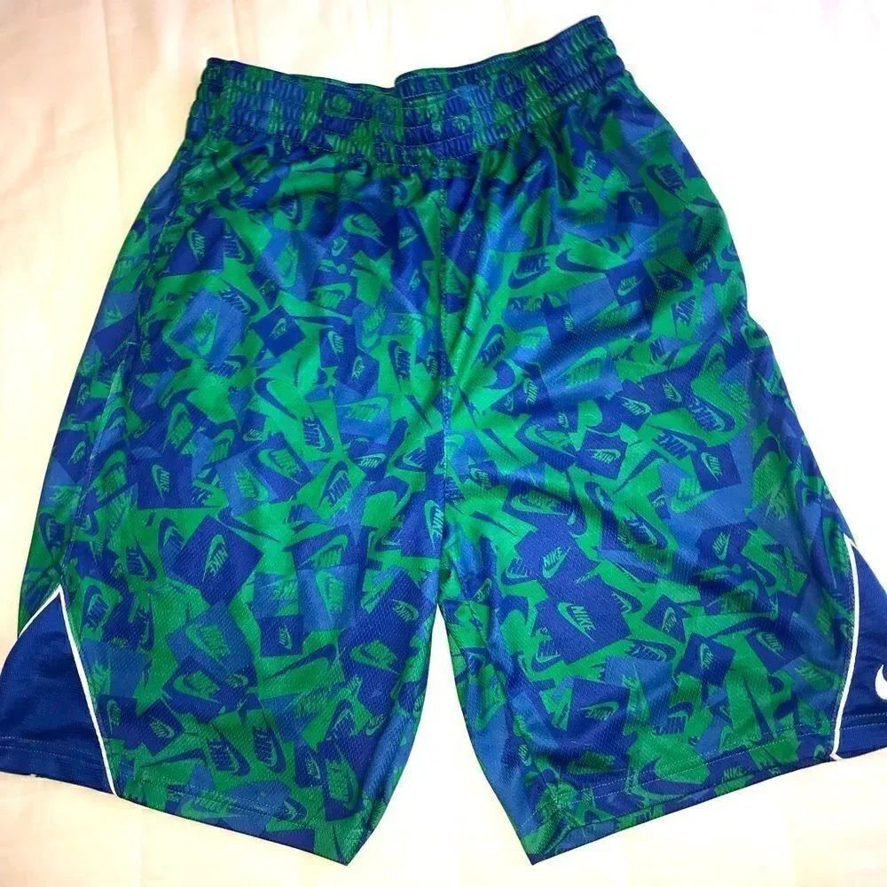 Nike boys athletic shorts size XL